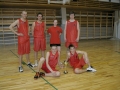 Basketbola turnīrā pirmo vietu izcīnīja viņi — Mārtiņš, Mārcis, Sintija, Eduards, Ernests un Rūdolfs.